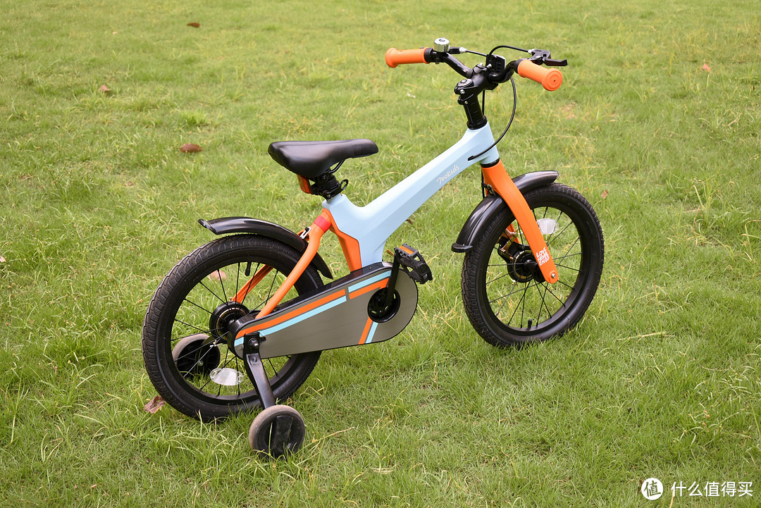 鄰里小孩都羨慕哭了柒小佰兒童減震自行車s1孩子初學(xué)自行車的更優(yōu)選擇